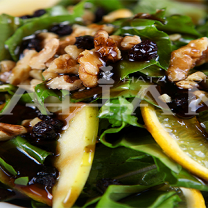 Cevizli Roka Salata
